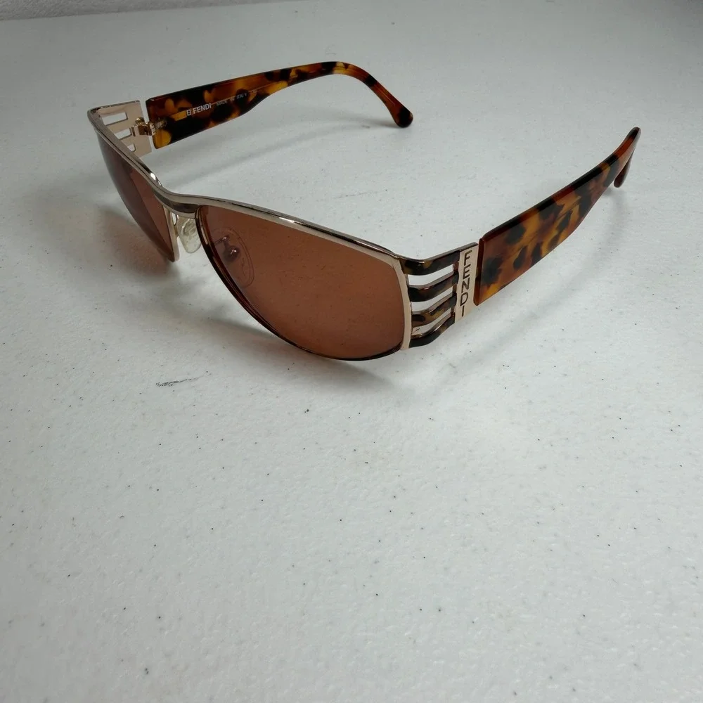 VTG Y2K Fendi Sunglasses FS 118 Tortoise Gold Shield Wrap Made in Italy Vintage